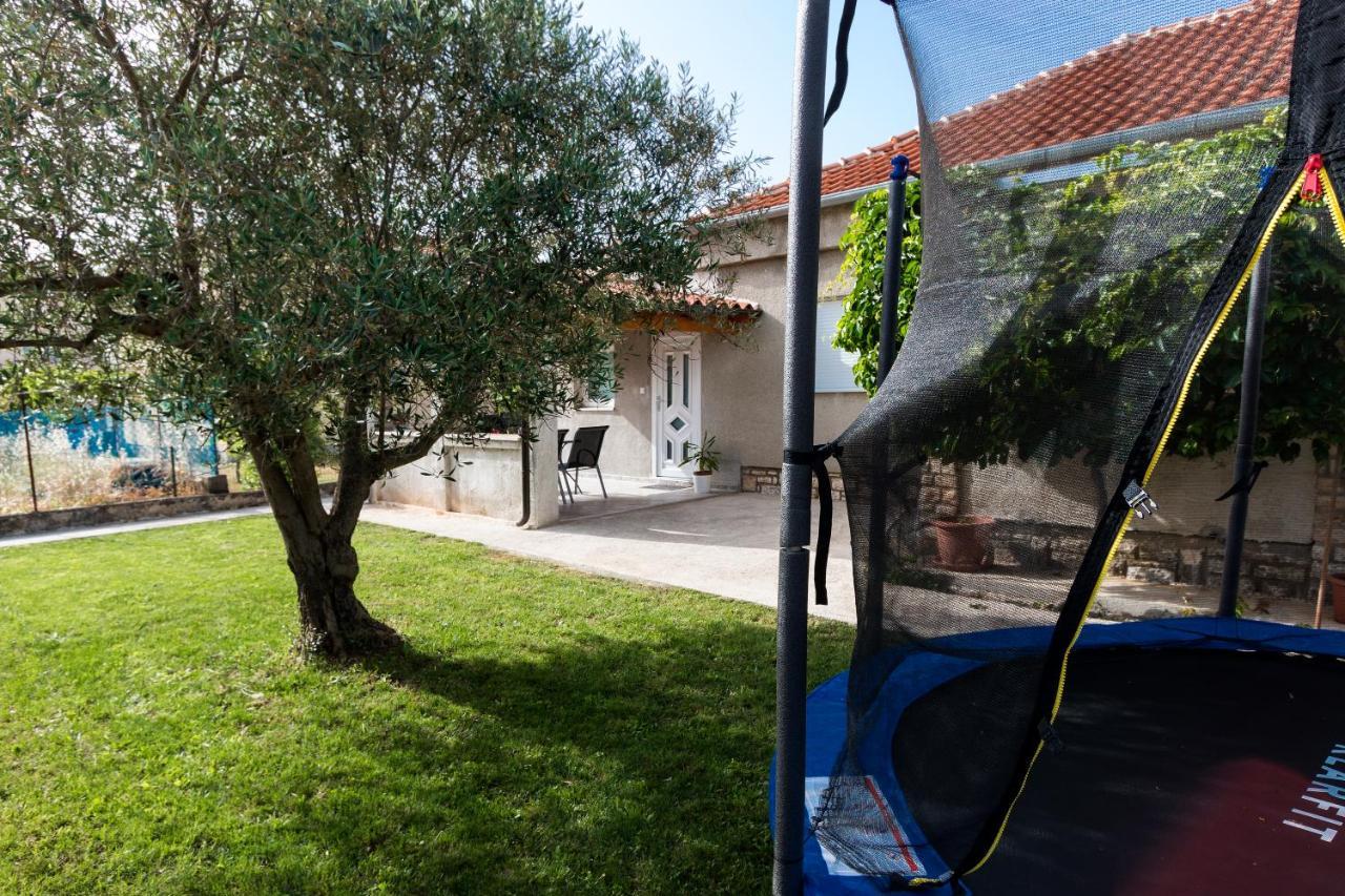 Holiday Apartment Near The Beach Fažana Exterior foto
